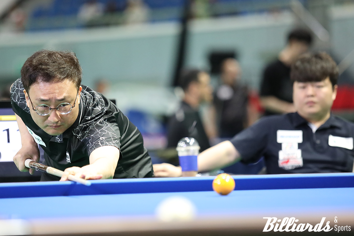 조명우와 8강전 대결 중인 임준혁. 임준혁은 오랜만에 연맹 대회에 출전해 8강까지 올랐으나 조명우를 넘지 못했다.