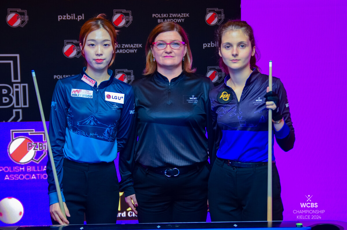 결승에서 서서아(왼쪽)는 유럽B팀의 보야나 사라치(오른쪽)를 세트스코어 7-2로 꺾었다.