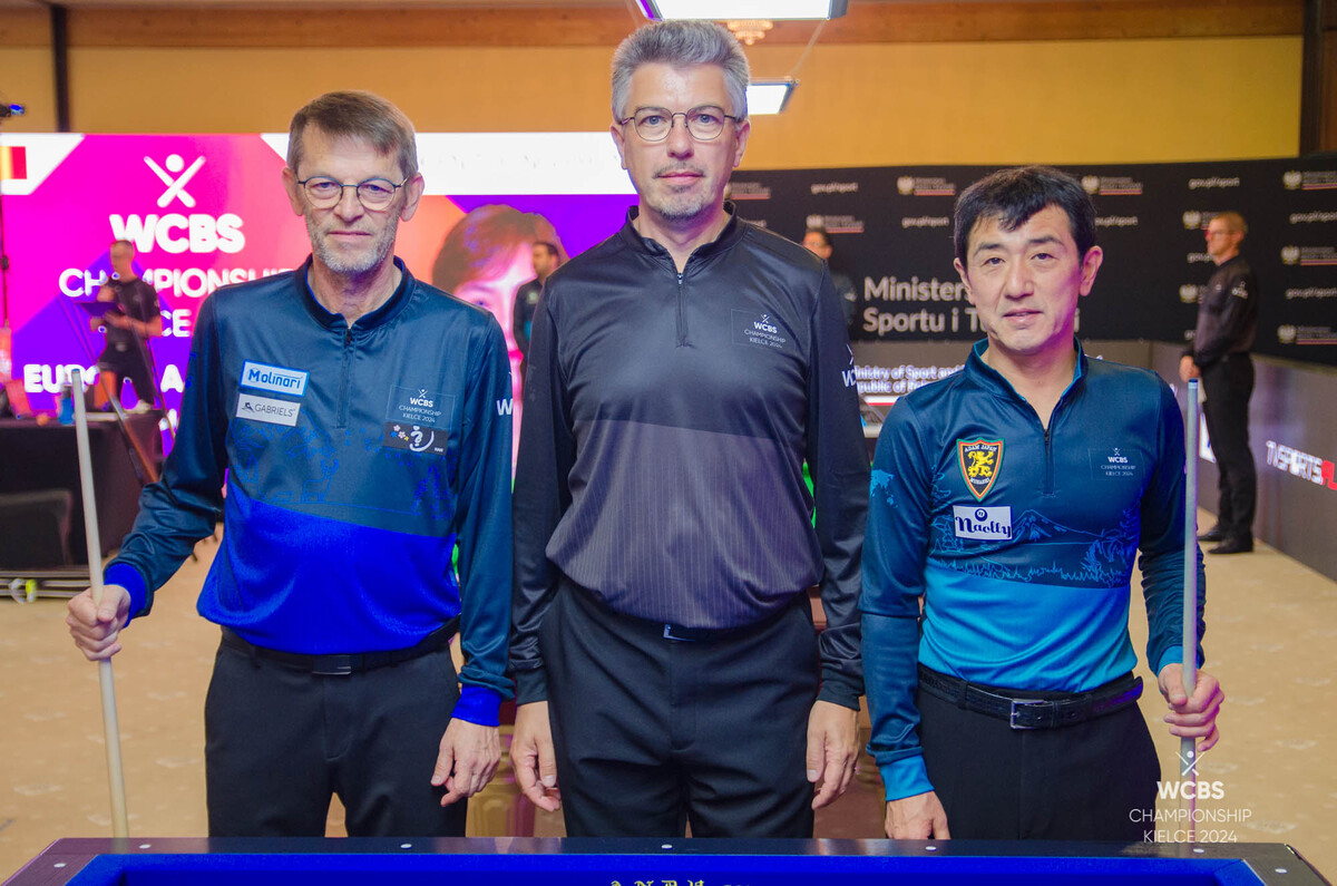 유럽A팀 남자 3쿠션 대표 토브욘 블롬달(완쪽)과 아시아B팀 남자 3쿠션 대표 선수 우메다 류지(오른쪽)