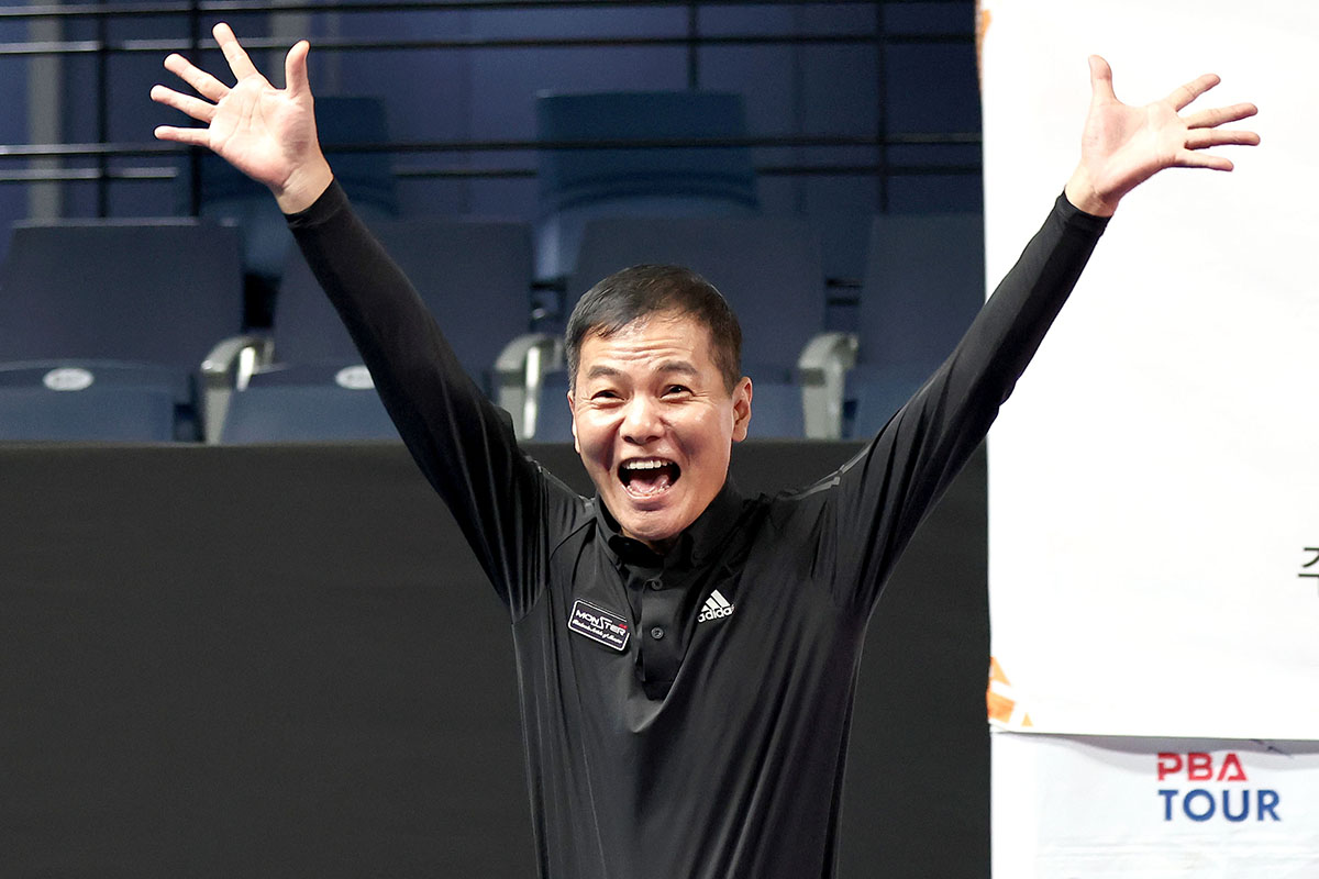 3차전 우승이 확정되자 기뻐하는 박춘우. 사진=PBA