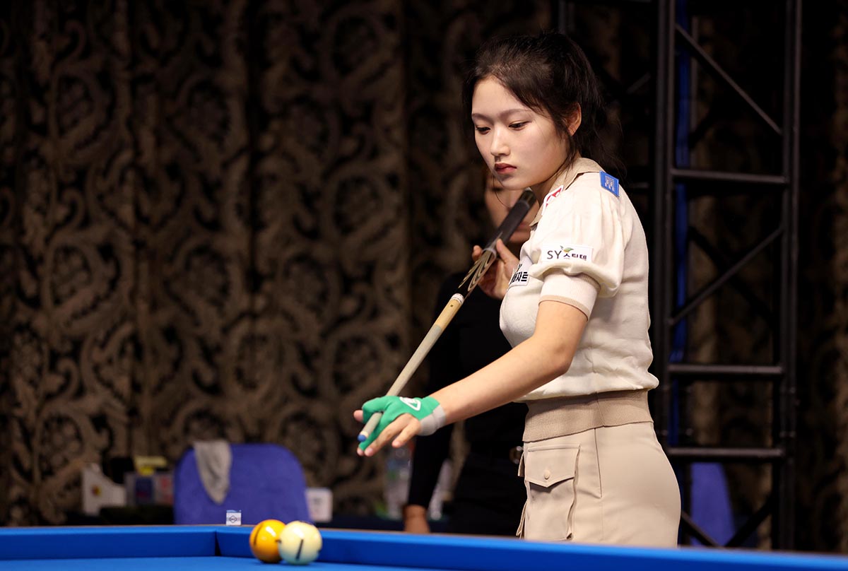 에스와이 바자르의 한지은도 32강에 올라 다음 도전을 이어 간다.