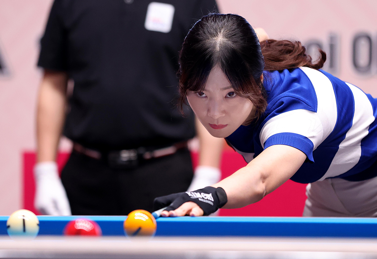 김상아는 한지은을 상대로 애버리지 1.000의 안정된 공격력을 앞세워 3-1의 승리를 거두었따.