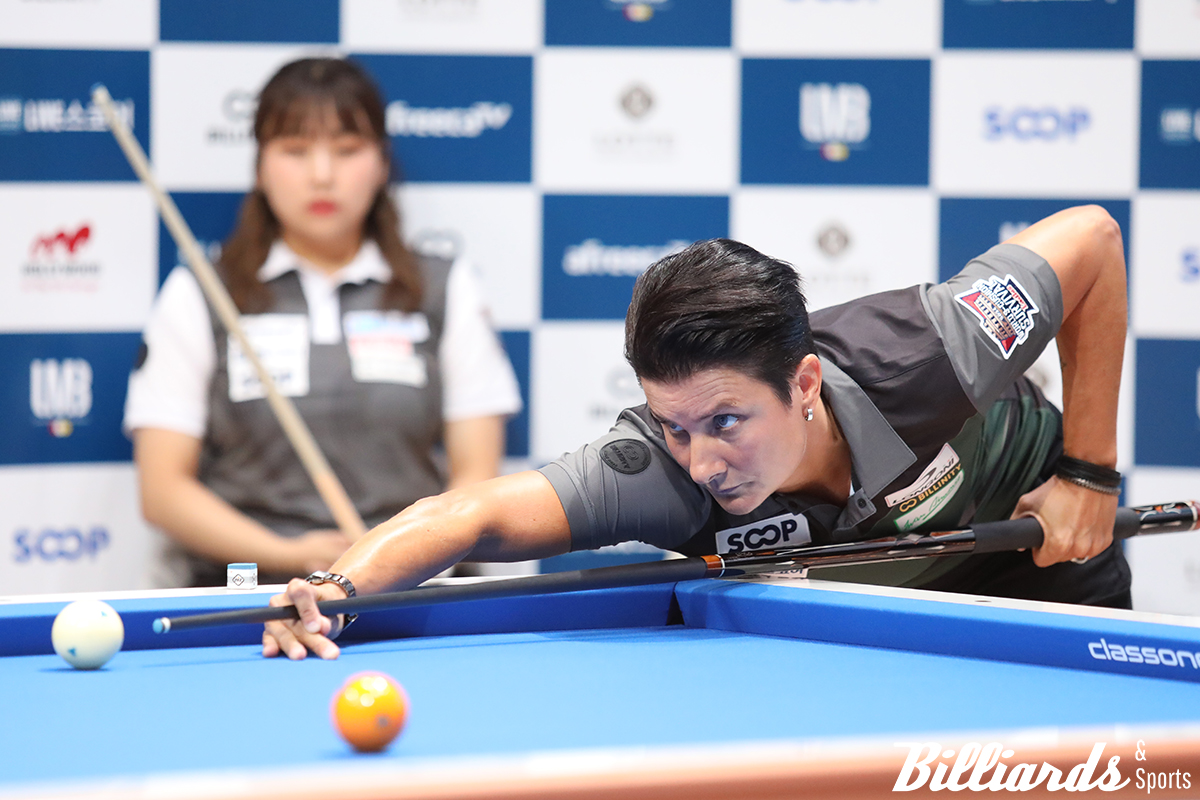 테레사 클롬펜하우어는 전반전에 연속 득점을 내지 못하며 고전했으나 후반전에 집중력을 발휘하며 실력을 과시했다.