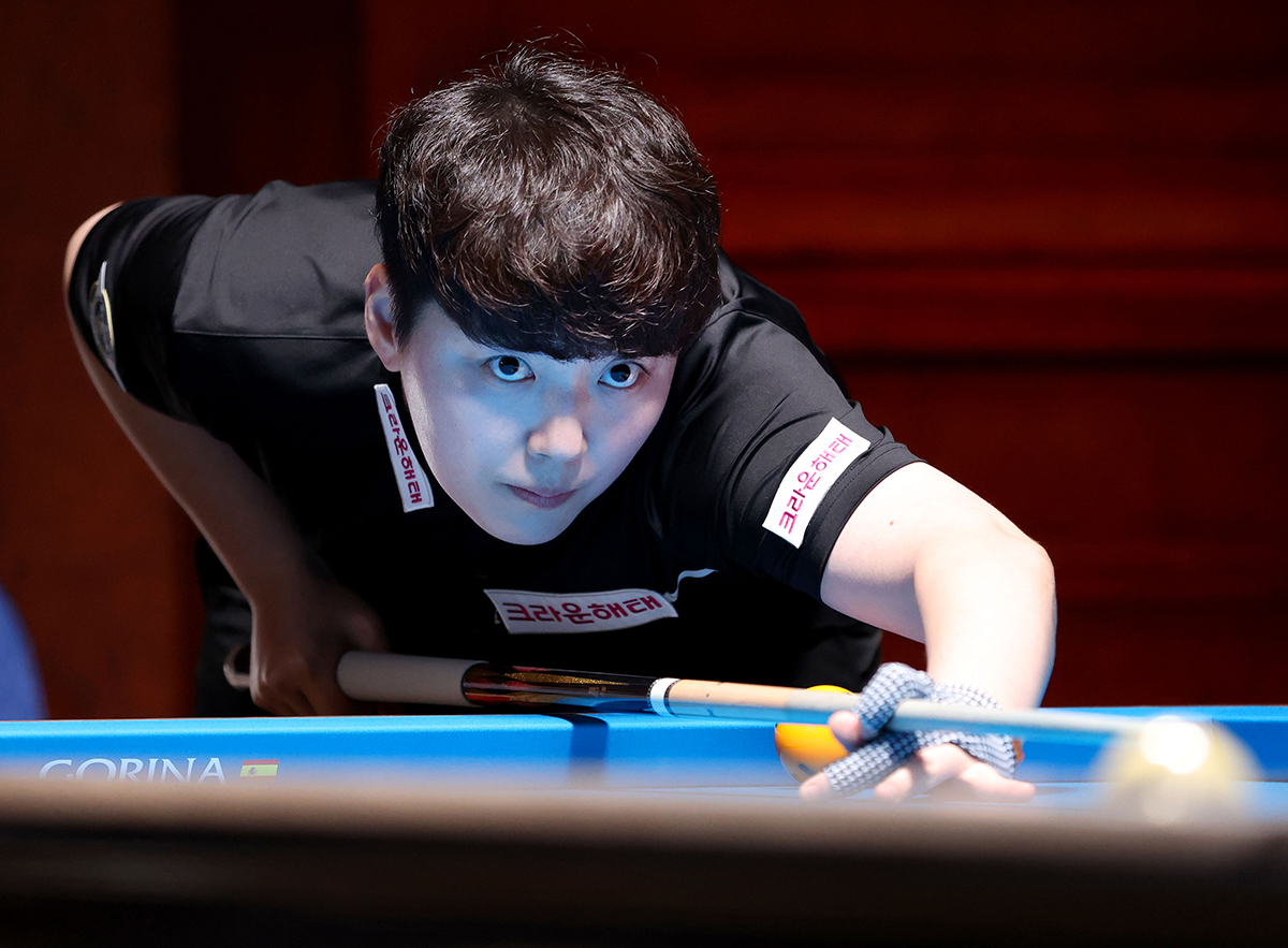 백민주(크라운해태)는 장혜리를 3-1로 꺾고 8강에 진출했다.