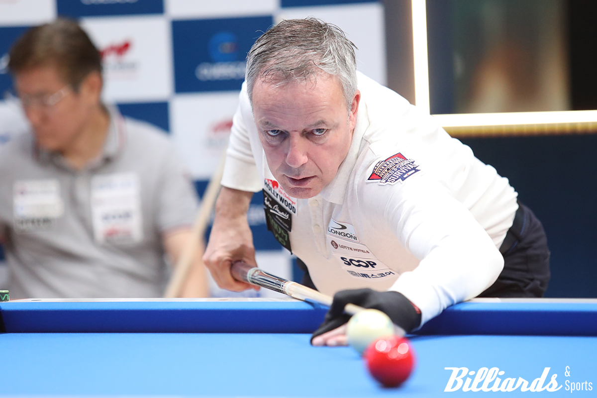 딕 야스퍼스가 뜻밖의 부진으로 조 4위에 그치며 패자부활전으로 밀려났다.