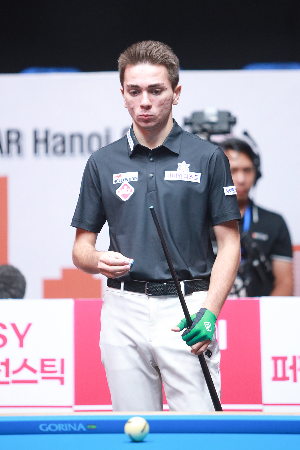 부라크 하샤시(하이원리조트)는 백찬현을 3-1로 꺾고 두 번째 16강에 진출했다.