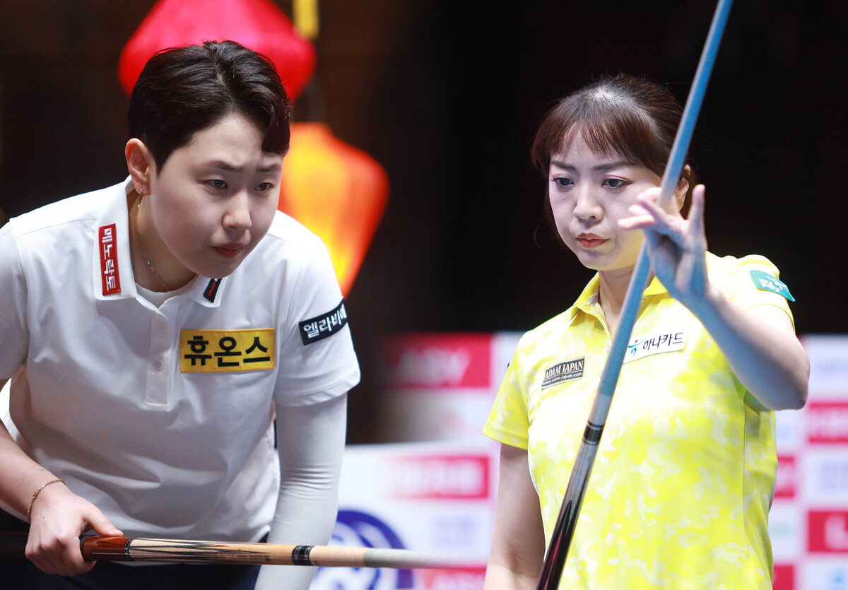 '개막전 챔피언' 김세연(휴온스·왼쪽)과 '일본 다승왕' 사카이 아야코(하나카드·오른쪽)가 '2024 LPBA 에스와이 바자르 하노이 오픈' 준결승전에서 만났다.  사진=PBA 제공