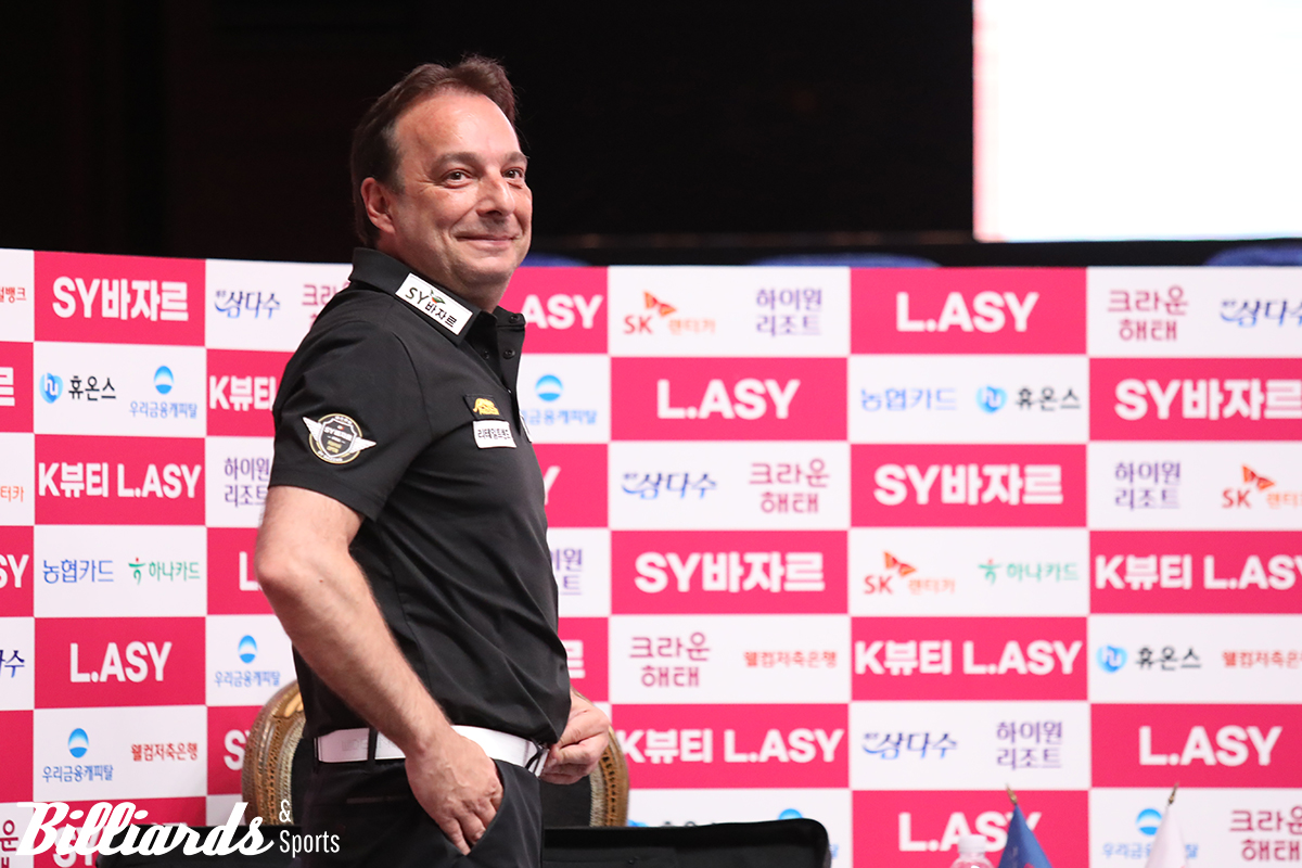 경기 후 모처럼 여유로운 미소를 되찾은 다니엘 산체스.