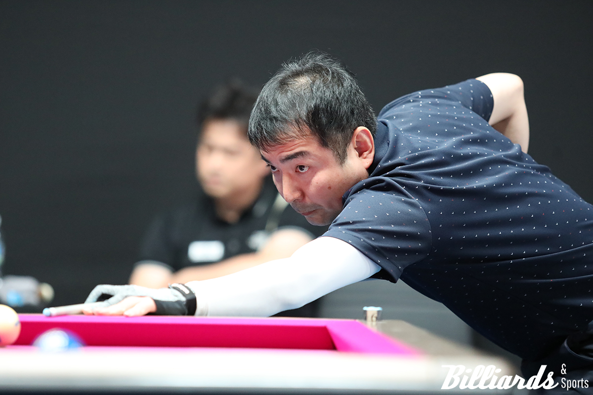 세트스코어 2-1로 앞서던 이영민은 마지막 두 세트를 내주며 준우승에 머물렀다.