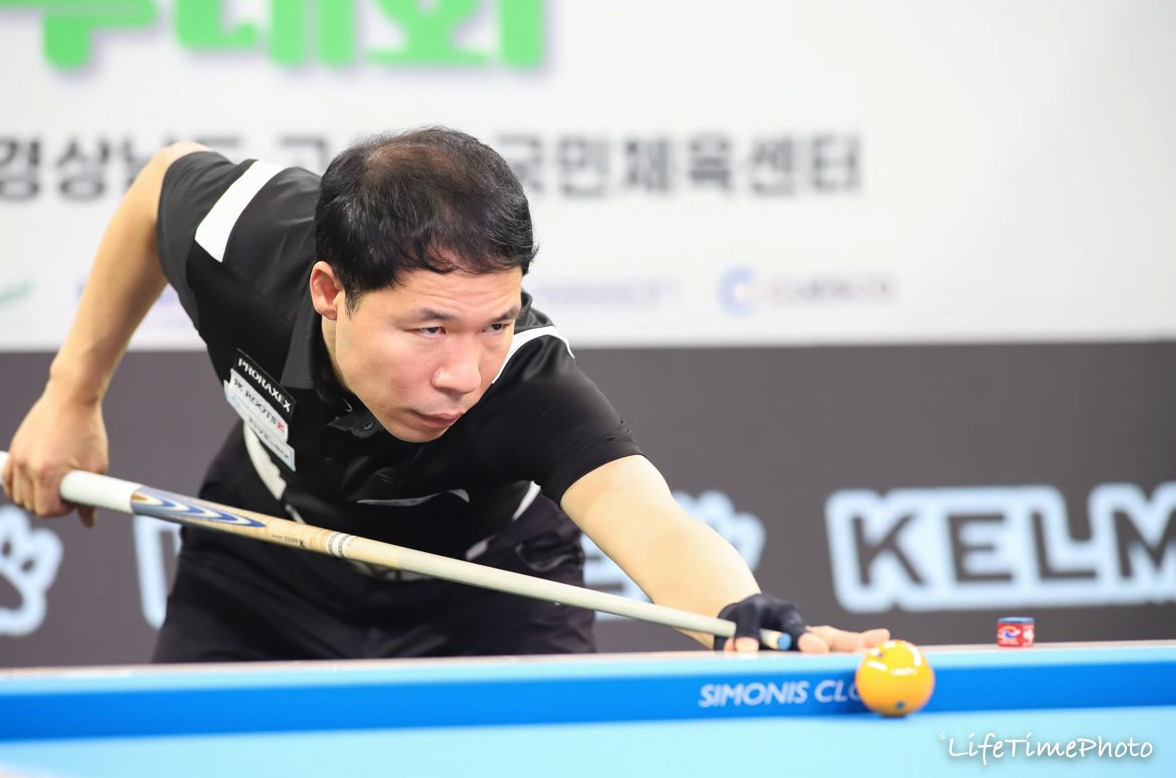 송현일과 8강에서 대결한 허정한.