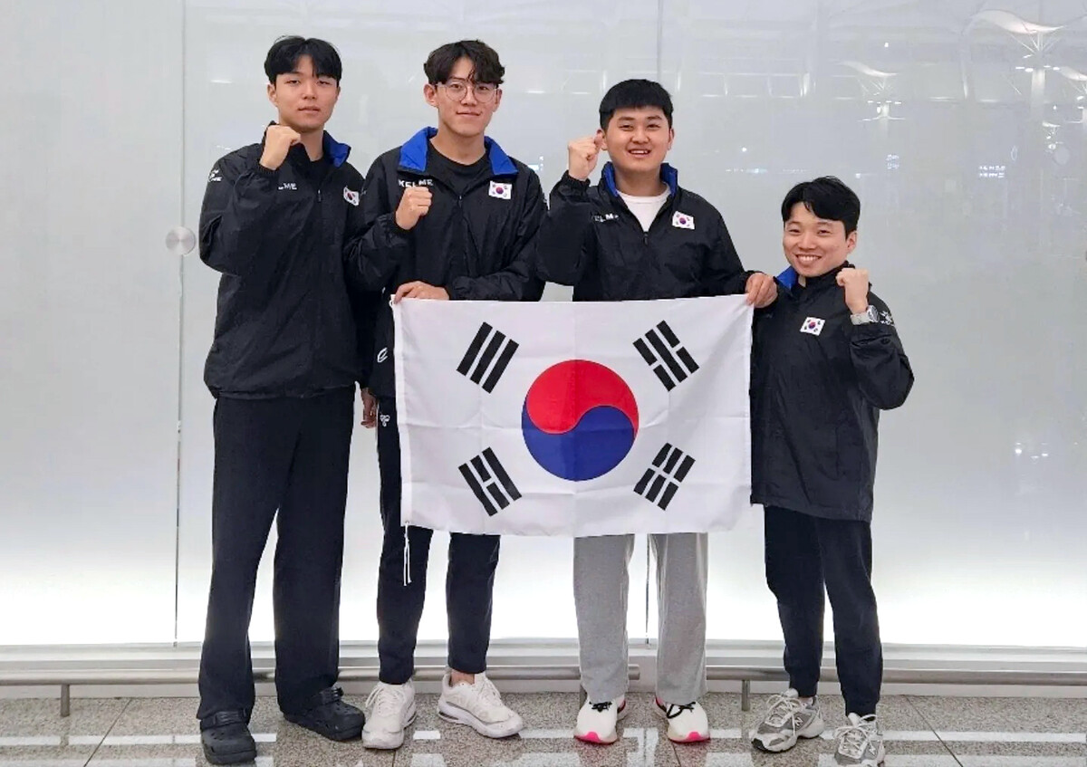 세계주니어3쿠션선수권대회 출전을 위해 지난 8일 프랑스로 출국한 국가대표 선수단. 왼쪽부터 조영윤, 조화우, 오명규, 박태준 감독.  사진=KBF 제공