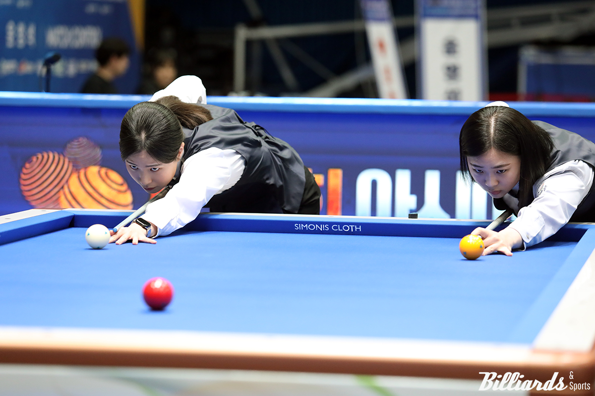 두 선수가 우승을 다툰 올해 아시아캐롬선수권 여자부 결승전 뱅킹.