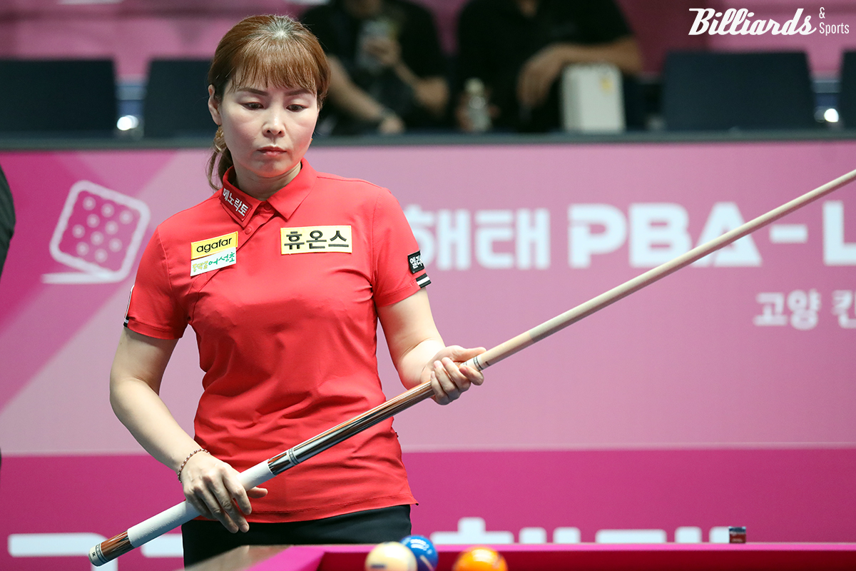 이신영은 신인 김안나와 대결해 막판에 1점 차로 추격을 당하며 고전했다.