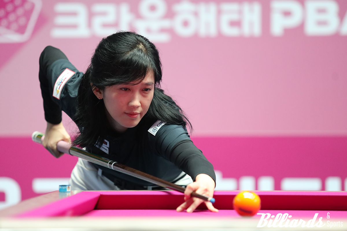 최보람은 우승 후보 사카이 아야코를 1점 차로 꺾고 32강 진출에 성공했다. 