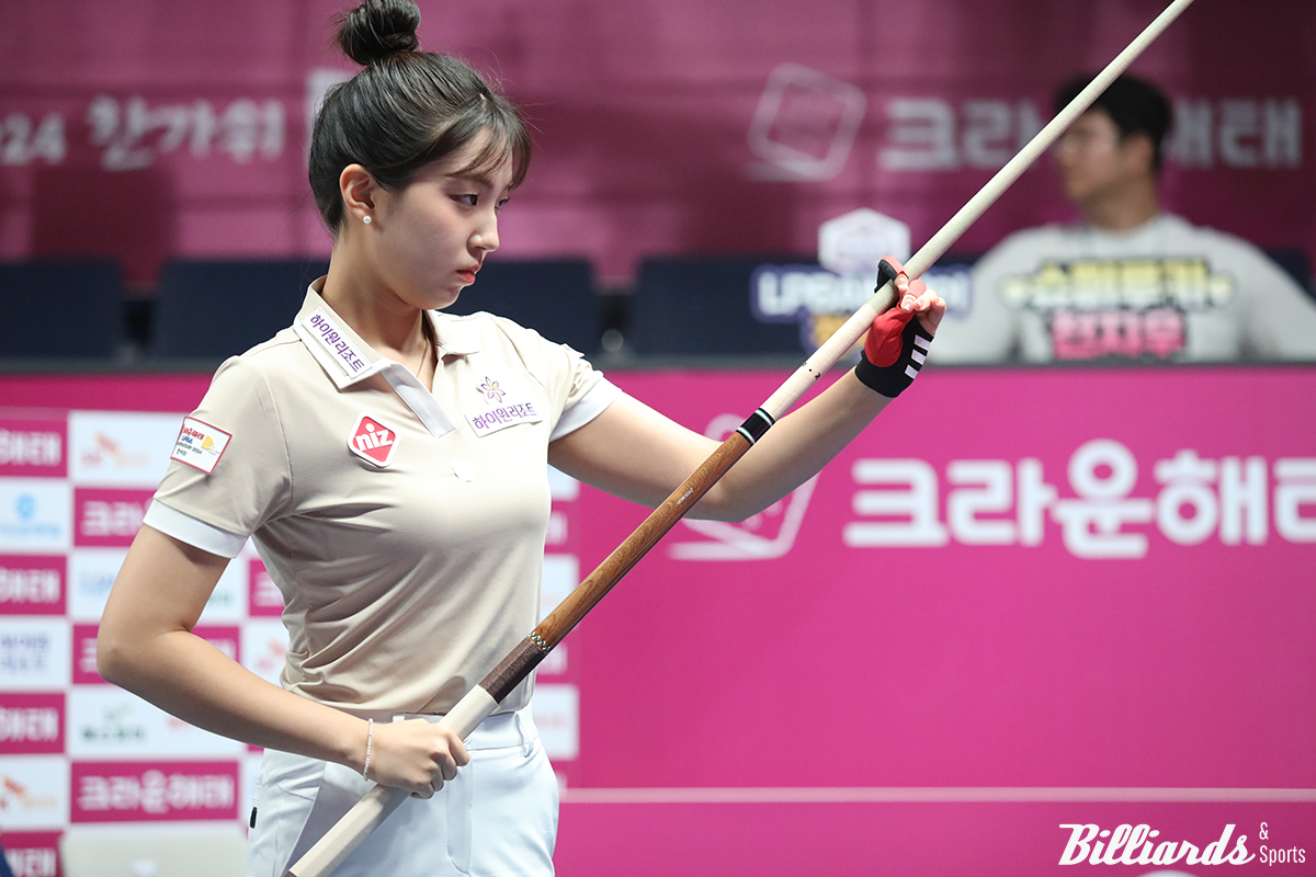 이미래와 하이원리조트 팀 동료인 전지우는 32강전에서 SK렌터카의 히다 오리에(일본)에게 0-3으로 패했다.