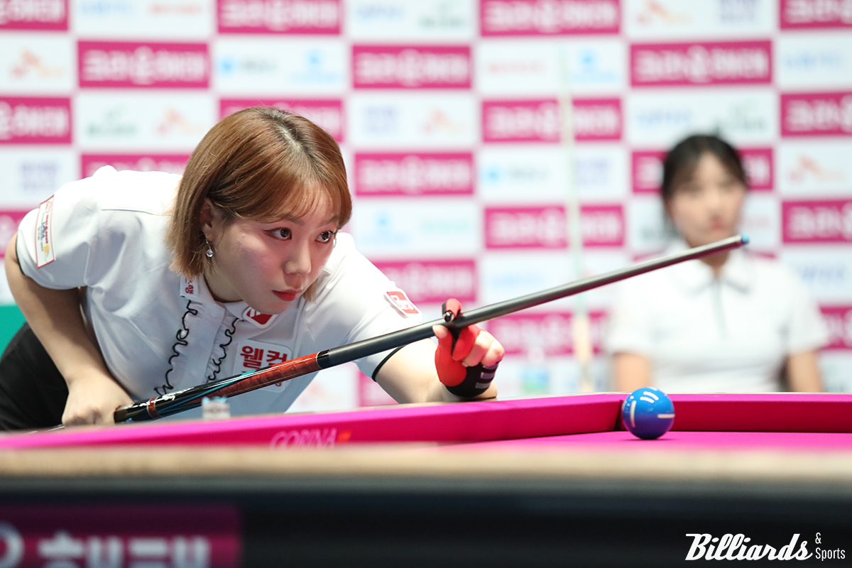김예은(웰컴저축은행)은 한슬기에게 승부치기에서 져 32강에서 탈락했다.