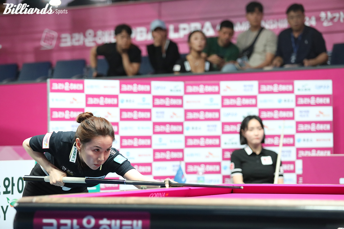 김진아는 최혜미(웰컴저축은행)를 꺾고 16강에 진출했다.