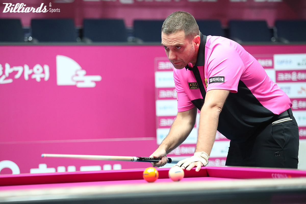 64강에서 김병섭에게 져 탈락한 하비에르 팔라손(휴온스).