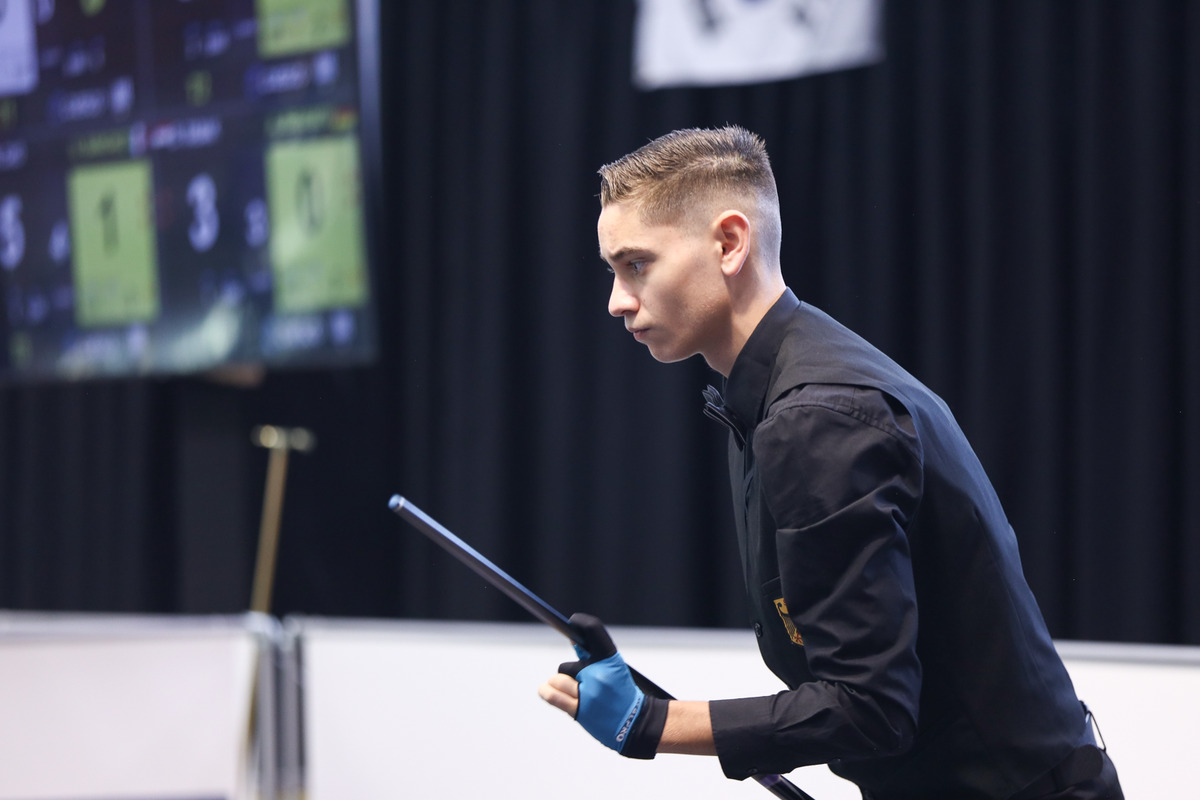 지난해 준우승자 아미르 이브라이모프(독일)는 8강에서 한국의 조화우를 단 2점 차로 꺾고 2년 연속 준결승에 진출했다.