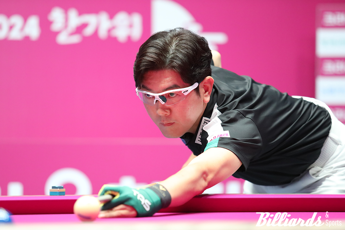 김재근은 세트스코어 0-2에서 2-2까지 추격하며 강동궁을 압박했다.