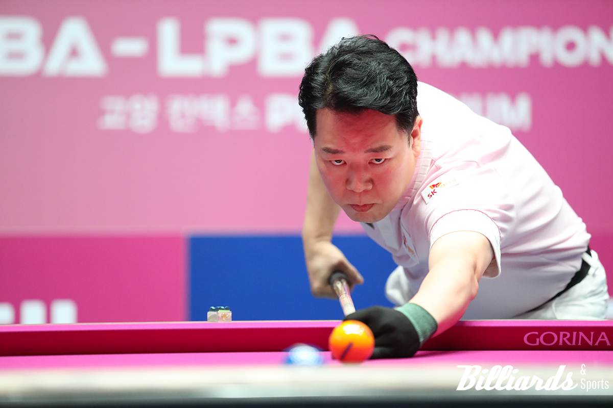 김재근의 끈질긴 추격을 따돌리고 4강에 오른 강동궁.