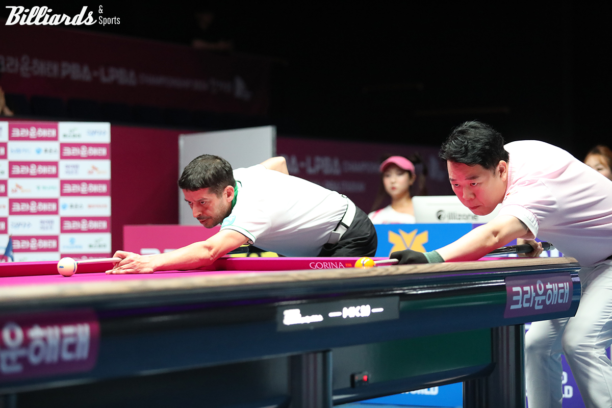 결승전 뱅킹 장면.