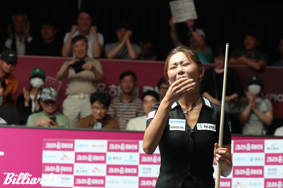 우승의 순간 믿기지 않는 듯 눈을 꼭 감은 김가영.