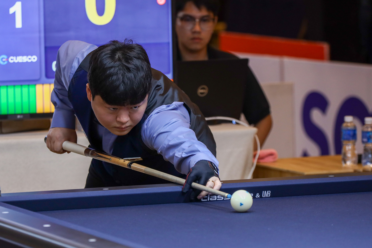 조명우가 '제76회 세계3쿠션선수권대회'에서 첫 승리를 올리고 1승을 거뒀다.