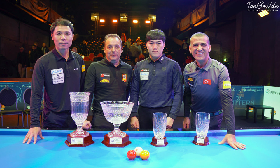 2021년 베겔 당구월드컵 입상자. 왼쪽부터 준우승 허정한, 우승 다니엘 산체스(스페인), 공동 3위 김준태(경북체육회)-타이푼 타슈데미르(튀르키예).