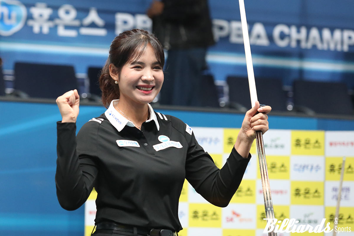 32강전 승리 후 기뻐하는 스롱 피아비(우리금융캐피탈). 사진=고양/이용휘 기자