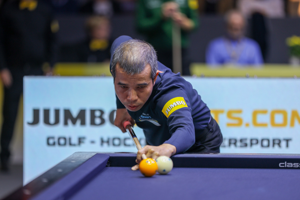 차명종에게 승리하며 8강에 진출한 쩐뀌엣찌엔(베트남).