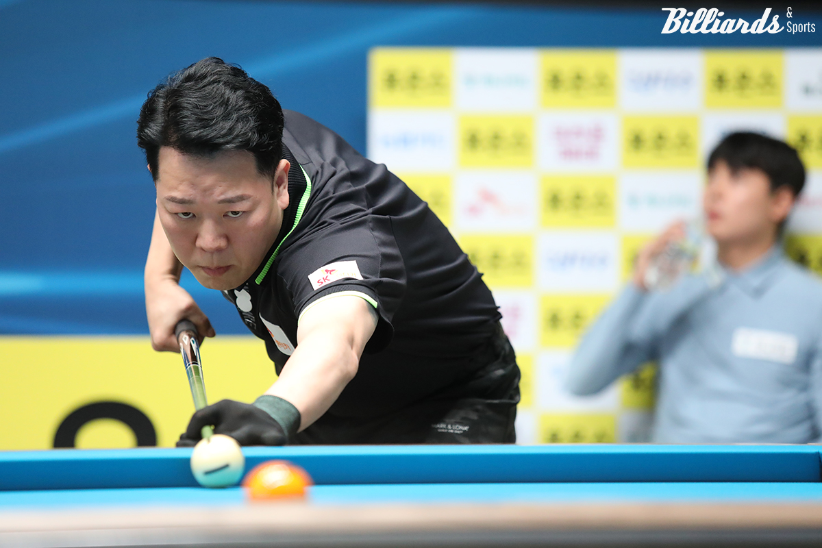 강동궁(SK렌터카)은 신정주(하나카드)를 세트스코어 3-1로 꺾고 16강에 진출했다.