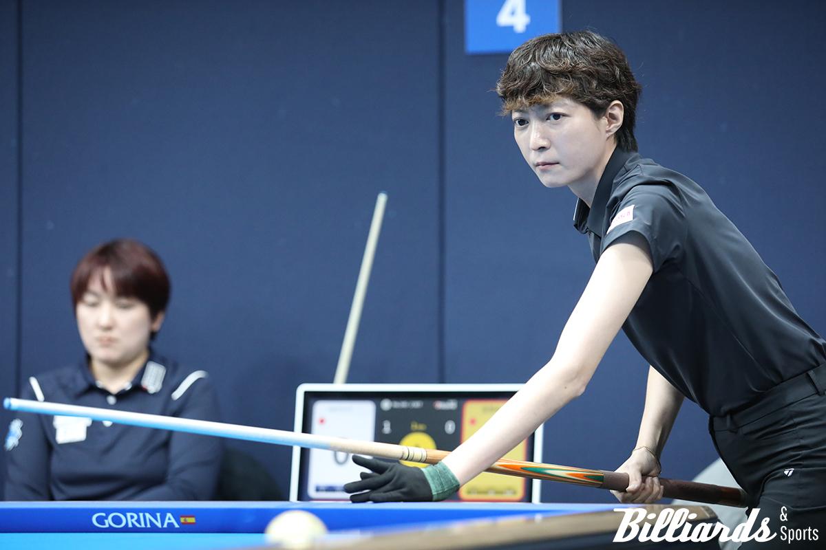 히가시우치 나쓰미를 꺾고 8강에 오른 임정숙(크라운해태)