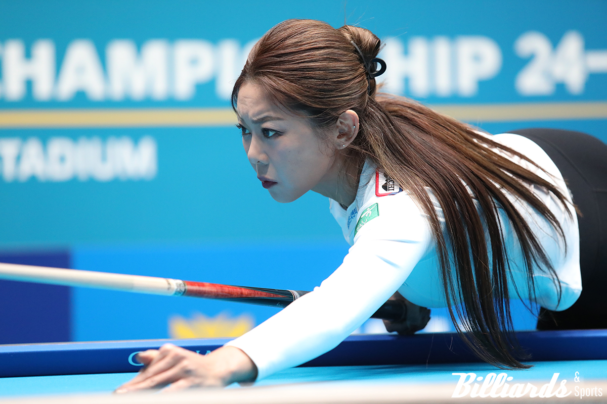 '원조 LPBA 여왕' 임정숙(크라운해태) 마저 세트스코어 3-0으로 꺾고 준결승에 오른 김가영(하나카드). 사진=이용휘 기자