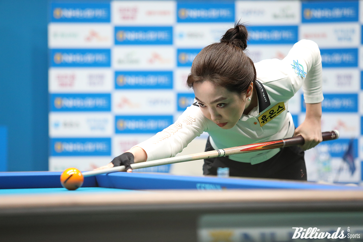 차유람(휴온스)이 8일 열린 6차 투어 'NH농협카드 LPBA 챔피언십' 8강전에서 히다 오리에(SK렌터카)를 3-1로 꺾고 준결승에 진출했다.   사진=고양/이용휘 기자