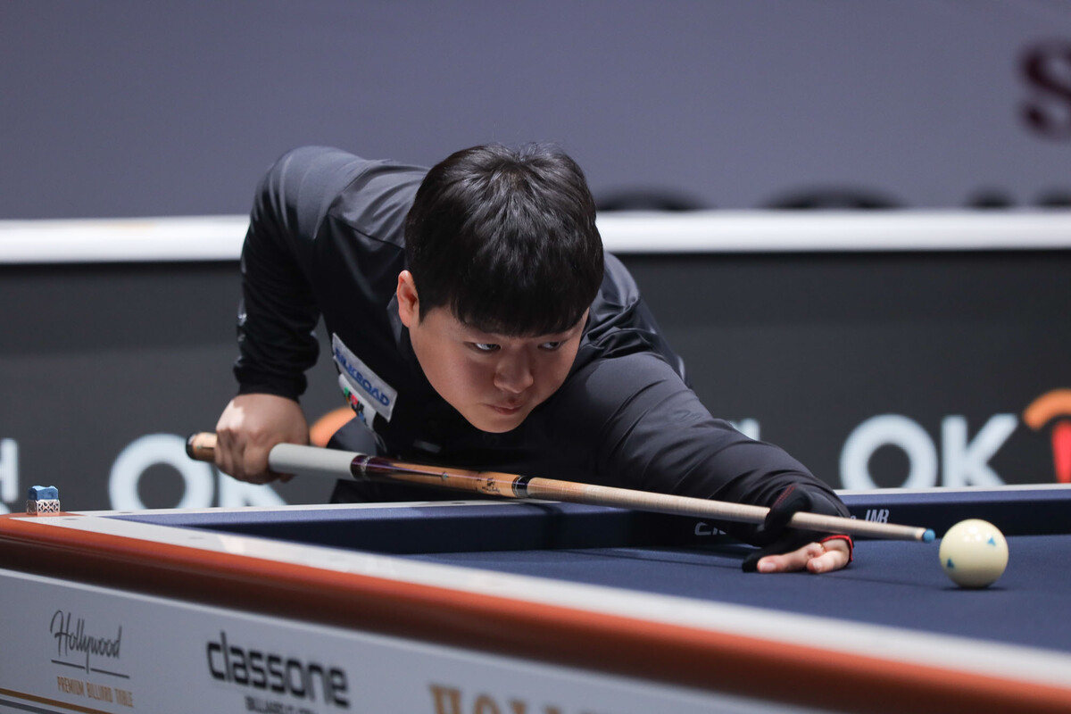 C조에서 3승을 거둔 조명우(실크로드시앤티-서울시청)는 애버리지 2.068을 기록해 종합순위 1위로 16강에 진출했다.  사진=SOOP 제공