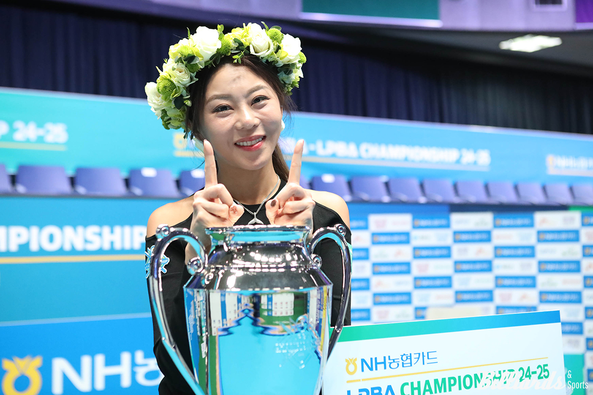 '당구 여제' 김가영(하나카드)이 6차 투어 'NH농협카드 LPBA 챔피언십'에서 우승하며 프로당구 최초로 통산 11승을 달성했다.  사진=고양/이용휘 기자