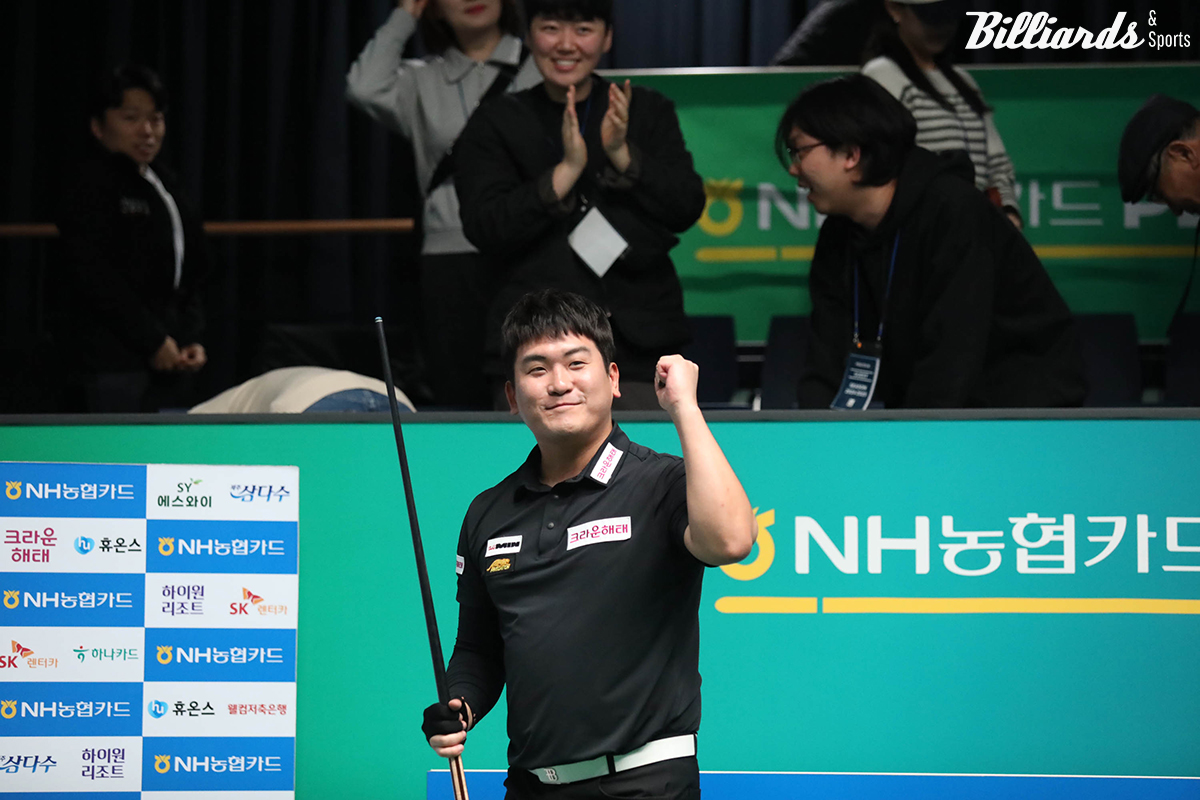 오태준(크라운해태)이 이충복(하이원리조트)을 준결승에서 4-2로 꺾고 6차 투어 'NH농협카드 PBA 챔피언십' 결승에 진출했다.  삿진=고양/이용휘 기자