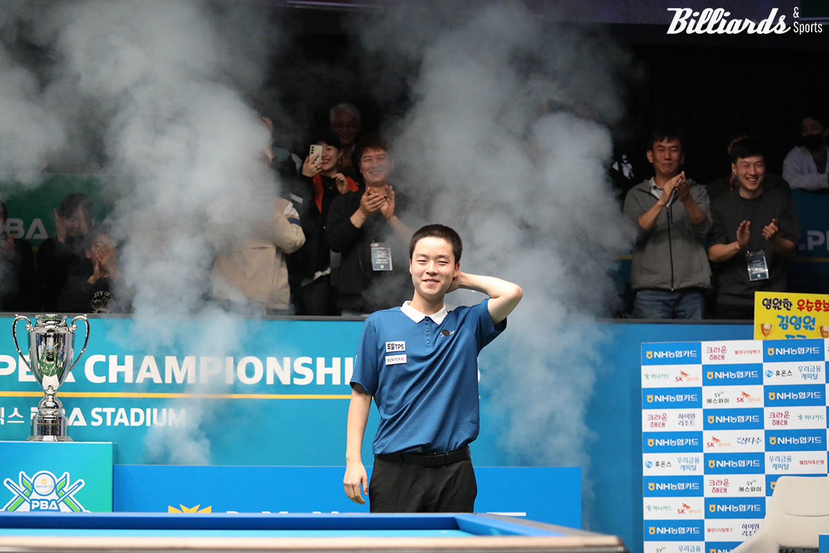 17세의 김영원이 프로당구(PBA) 투어를 우승하는 기염을 토했다. 한국 당구의 고질적인 문제인 유소년 육성 시스템에서 김영원 같은 선수가 성장할 수 있었던 이유는 무엇일까.  사진=고양/이용휘 기자