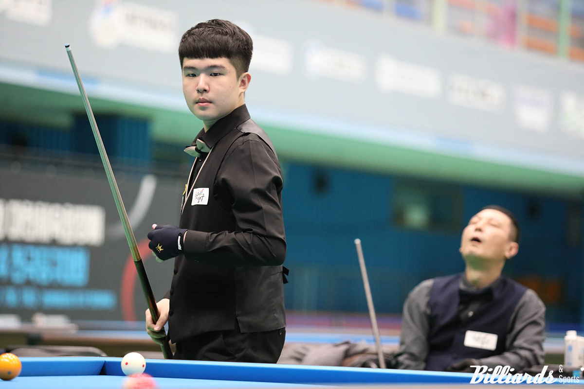 김도현은 전날 64강에서 황봉주(시흥체육회)를 꺾은 데 이어 이날 32강에서 김준태(경북체육회), 16강에서 정연철(대구)을 누르고 8강에 진출하는 기염을 토했다.