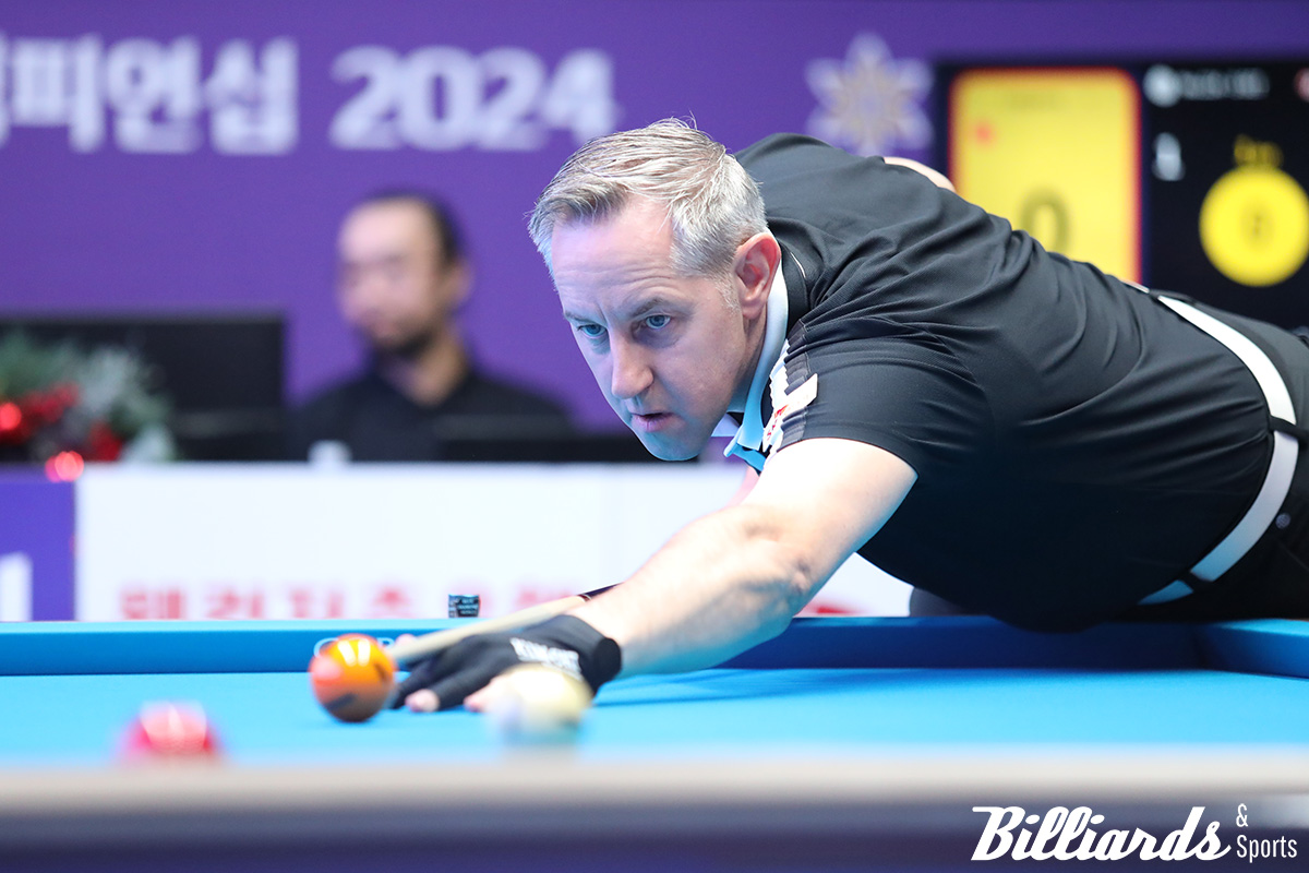 에디 레펀스는 1세트를 단 3이닝 만에 차지하며 좋은 컨디션을 보였지만, 마르티네스를 막기엔 역부족이었다.