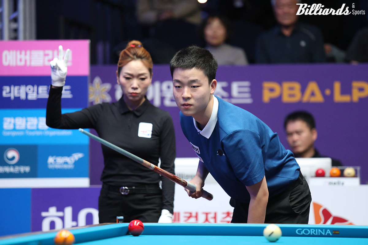 '최연소 프로당구 챔피언' 김영원(17)이 7차 투어 준결승에서 다비드 사파타(우리금융캐피탈)에게 패해 아쉽게 투어 2연승 도전을 마감했다.  사진=정선/이용휘 기자