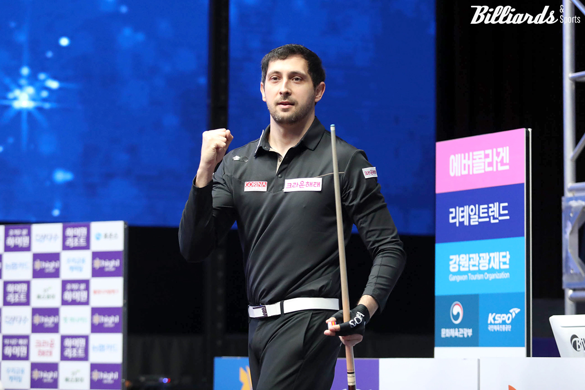 준결승전 승리 후 주먹을 불끈 쥔 마르티네스. 결승에서 마르티네스는 다비드 사파타(우리금융캐피탈)와 대결한다.