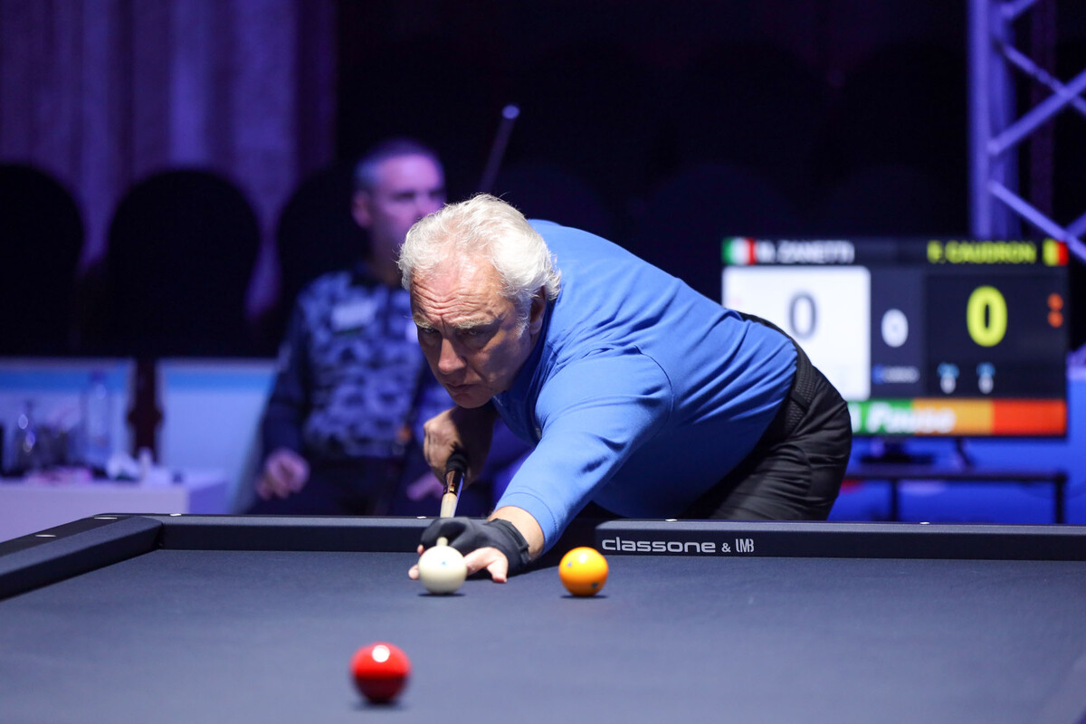 자네티는 지난 2009년 수원에서 열린 3쿠션 당구월드컵에서 받은 '평생 50점 감점'의 중징계로 인해 한동안 UMB와 문제를 제기한 한국 측과 갈등이 있었다.