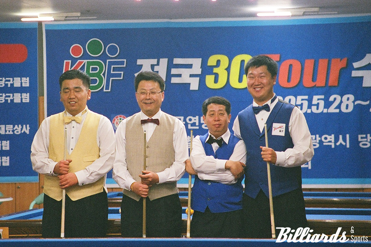 왼쪽부터 이희봉, 김무순, 김정규, 고(故) 김경률. 추민창과 김무순은 일찌감치 PBA로 자리를 옮겨 활동 중이다. 특히 김무순은 올 시즌 1부 투어로 승격해 노익장을 과시하고 있다. 