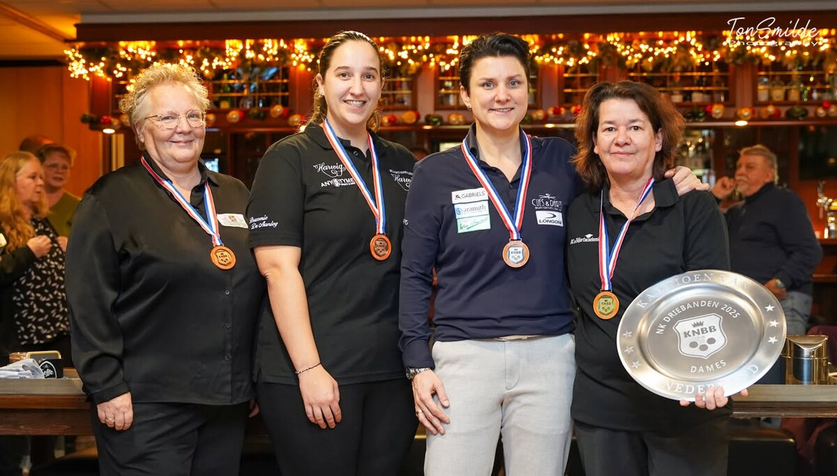 이번 대회 입상자들.