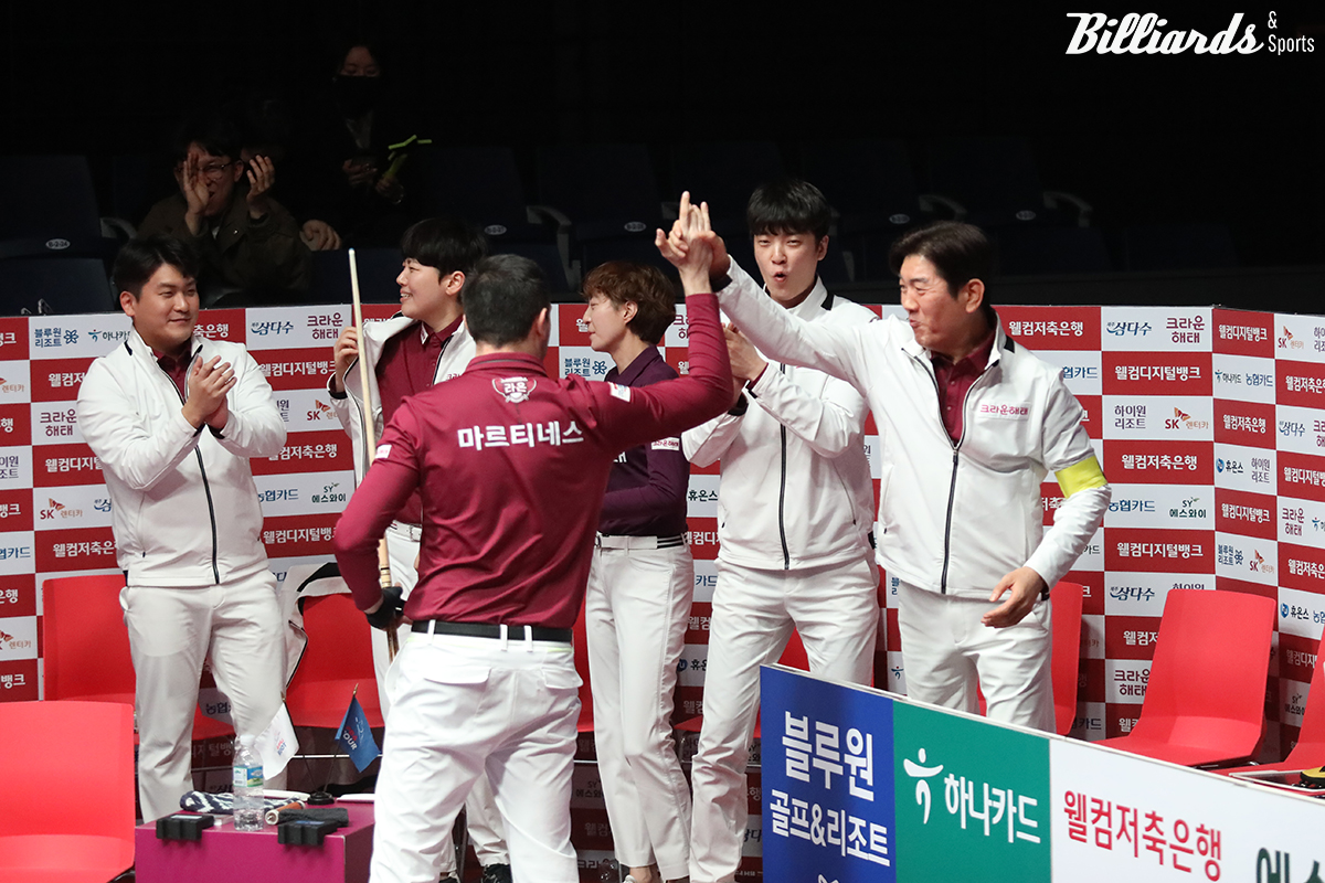 마르티네스는 2019년 PBA 투어로 이적한 뒤 개인투어에서 두 차례 만난 김재근을 꺾은 바 있다.