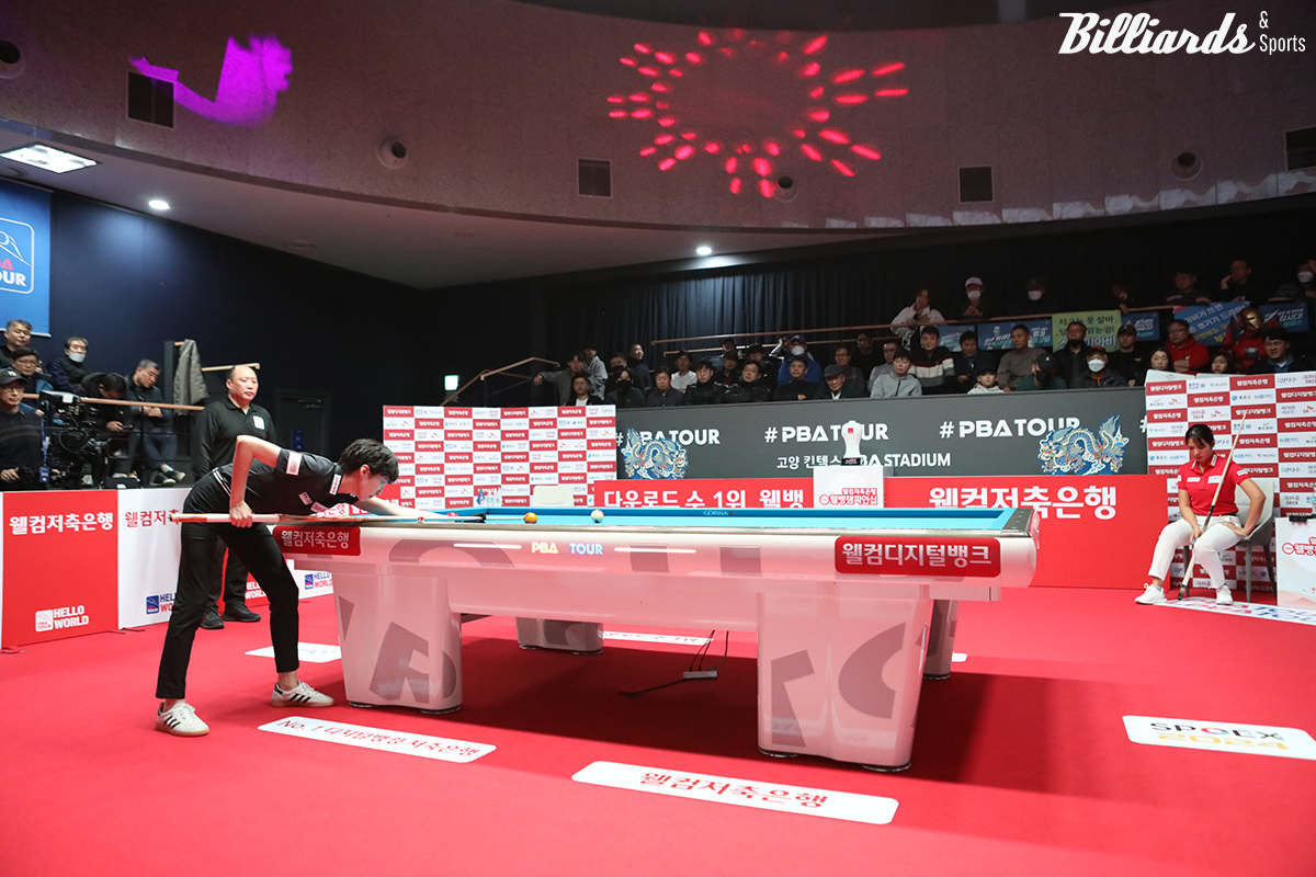 프로당구 시즌 마지막 정규투어 '웰컴저축은행 PBA-LPBA 챔피언십'이 오는 22일 여자부 LPBA 경기로 시작된다. 사진은 지난해 설 연휴 기간에 열렸던 '웰컴저축은행 챔피언십' 여자부 결승전.  빌리어즈앤스포츠 DB