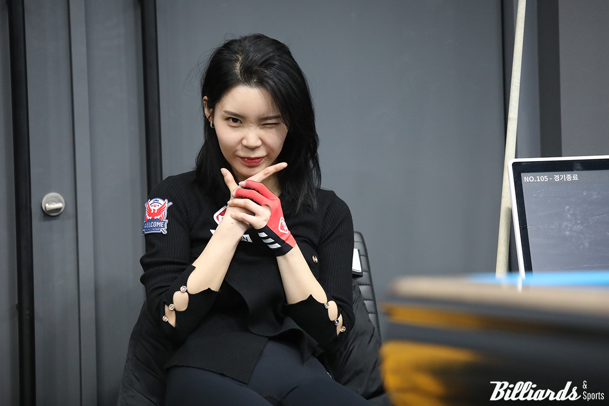 23일 열린 여자 프로당구 24-25시즌 8차 투어 웰컴저축은행 LPBA 챔피언십 64강전에서 애버리지 2.083의 기록으로 승리한 이우경.  사진=고양/이용휘 기자