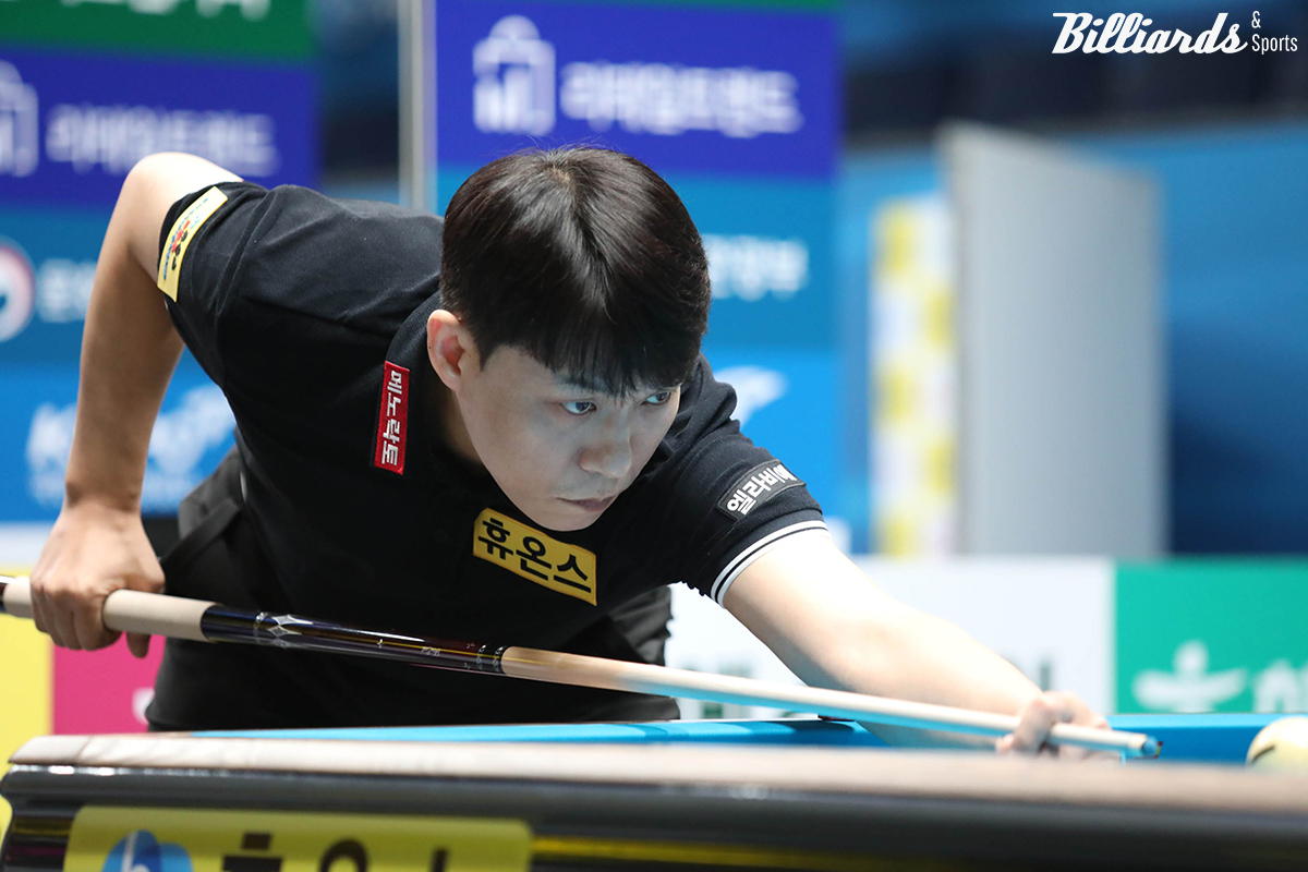 최성원(휴온스)은 이날 128강전에서 유창선을 세트스코어 3-1로 꺾었다.